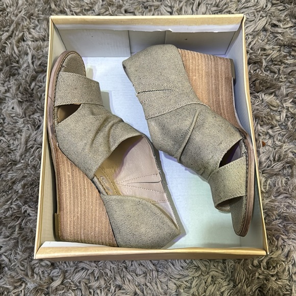 Von Maur Wedges - Picture 6 of 6